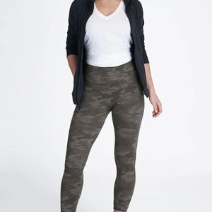 SPANX Leggings Size 2X